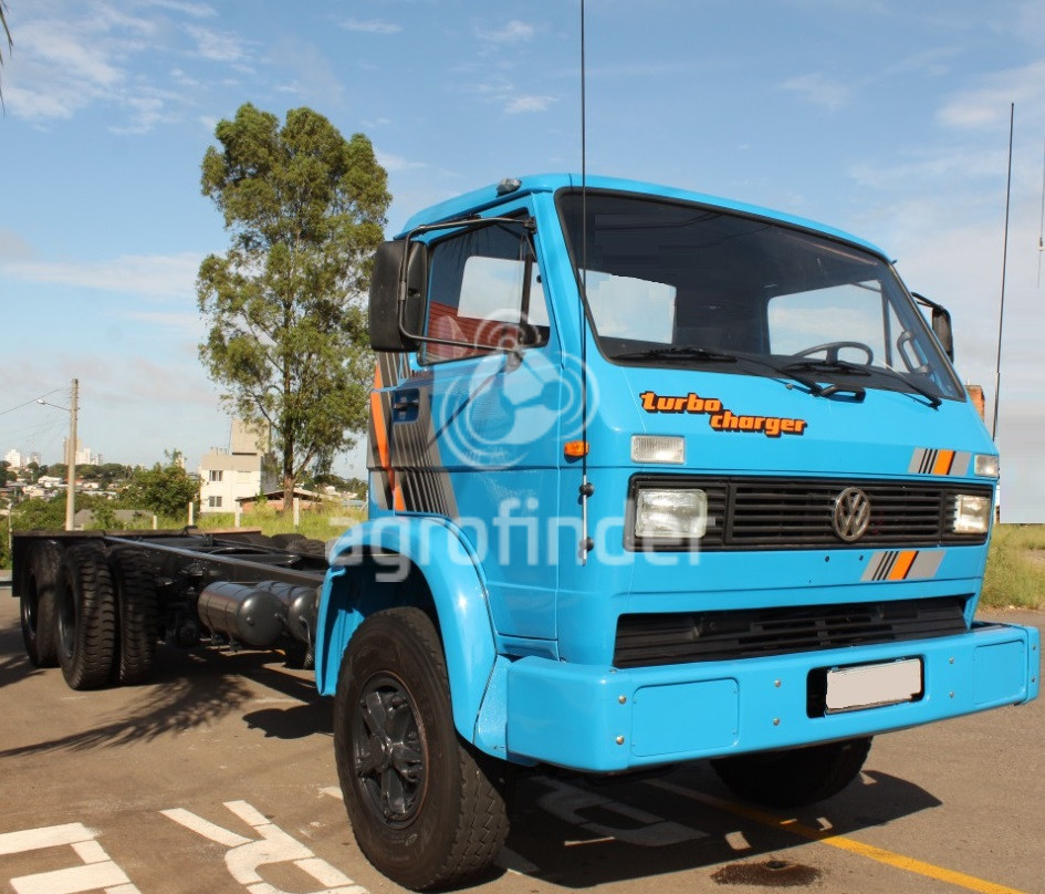 Coleção Caminhões Brasileiros - Volkswagen 13-130 1981 - Shell