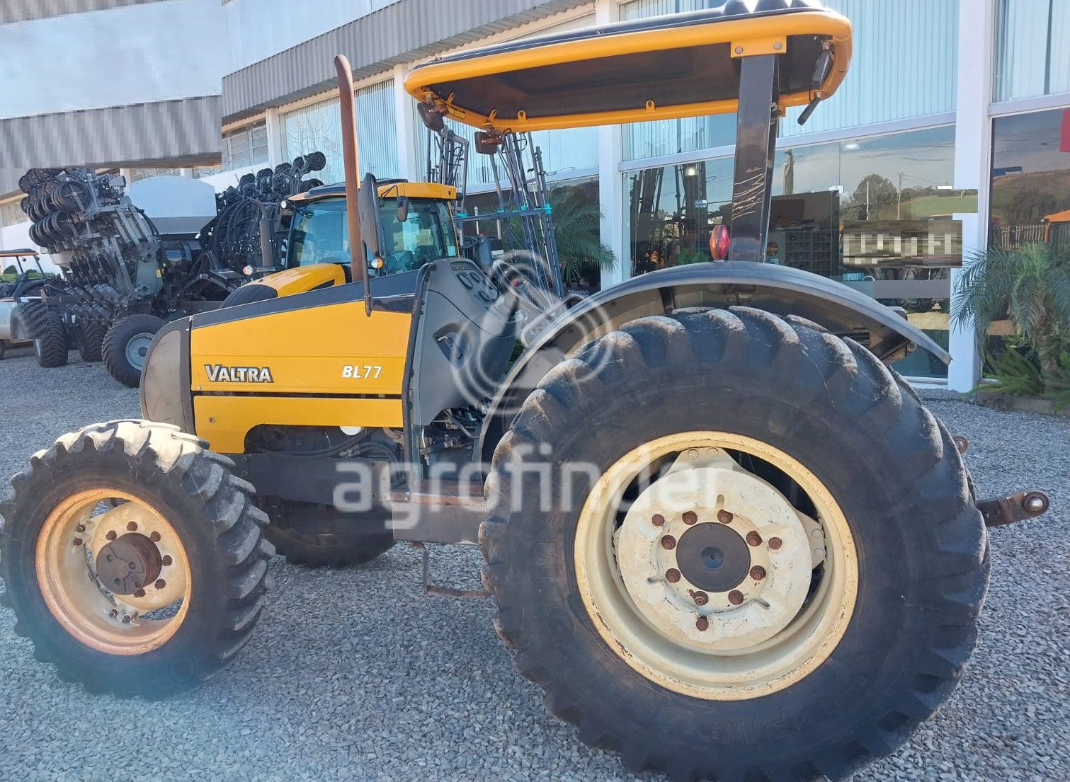 Trator Valtra Bl Ano Agrofinder