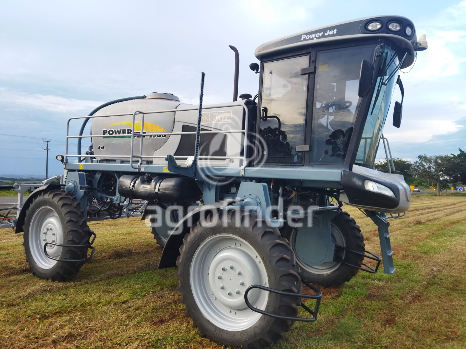 Pulverizador Autopropelido Jan Power Jet 2500 ano 2015 | agrofinder